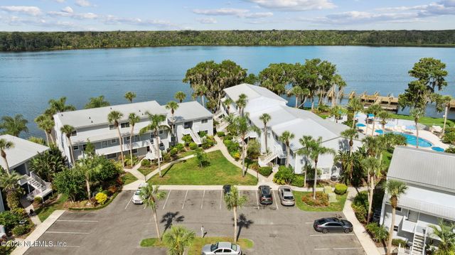 125 RIVER BEND Place, BLD. D, Welaka, FL 32193