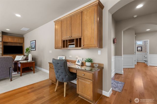 2759 NW Pine Cone Place, Issaquah, WA 98027