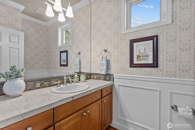 2759 NW Pine Cone Place, Issaquah, WA 98027