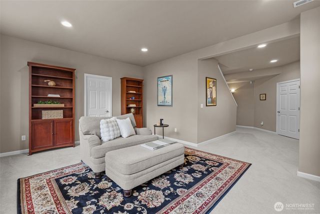 2759 NW Pine Cone Place, Issaquah, WA 98027