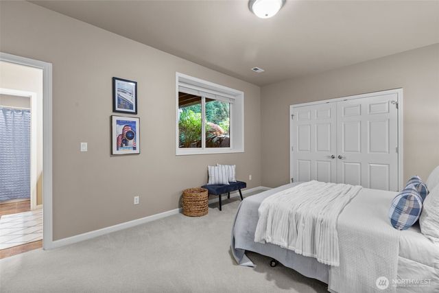 2759 NW Pine Cone Place, Issaquah, WA 98027