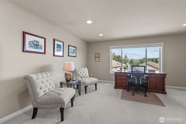 2759 NW Pine Cone Place, Issaquah, WA 98027