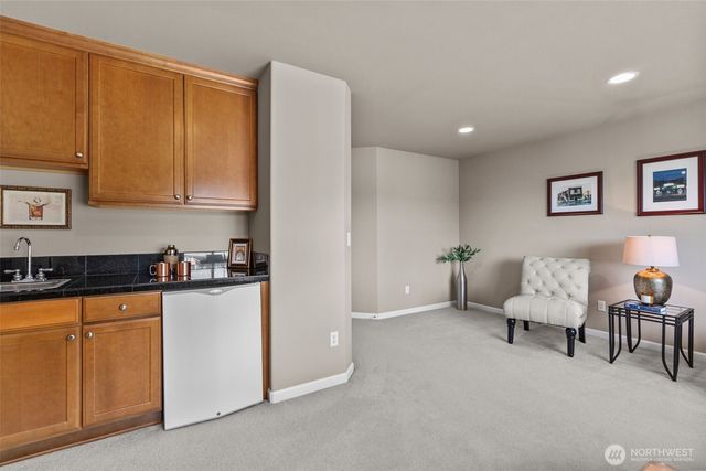 2759 NW Pine Cone Place, Issaquah, WA 98027