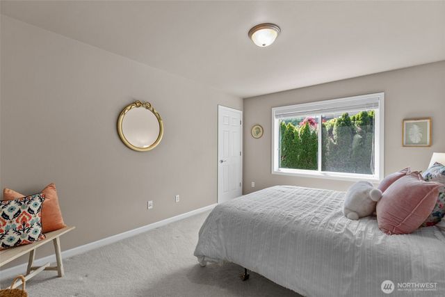2759 NW Pine Cone Place, Issaquah, WA 98027