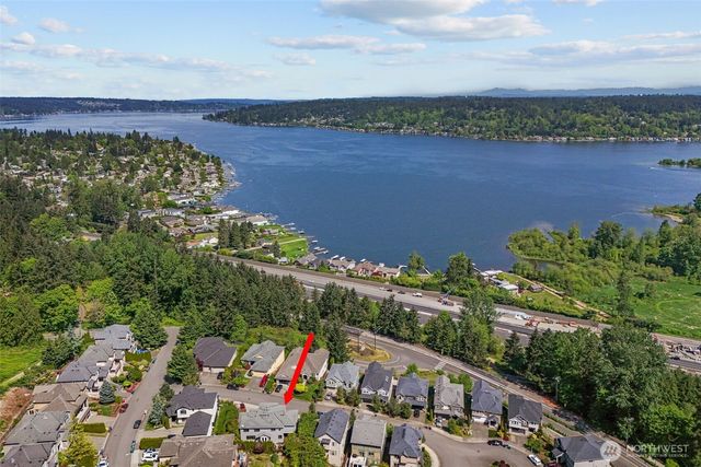 2759 NW Pine Cone Place, Issaquah, WA 98027