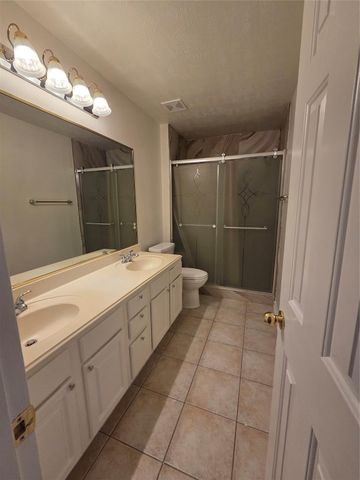 1313 Romero Drive, Pearland, TX 77581