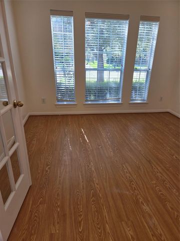 1313 Romero Drive, Pearland, TX 77581