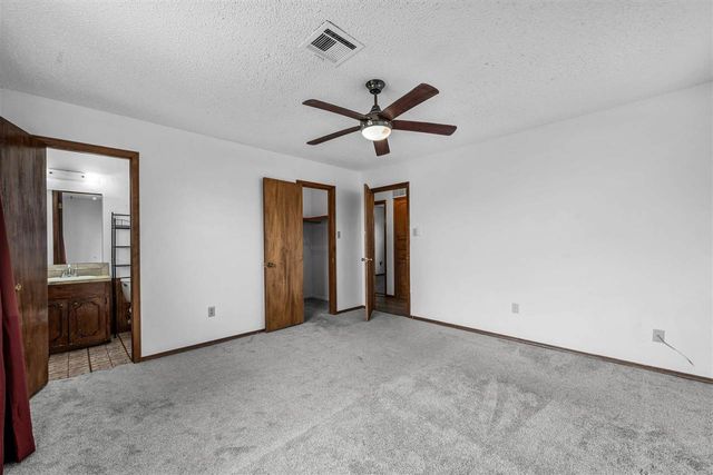 4715 SE Kincaid, Lawton, OK 73501