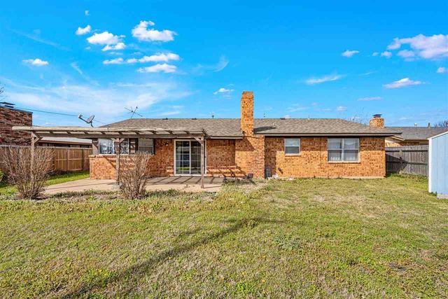 4715 SE Kincaid, Lawton, OK 73501
