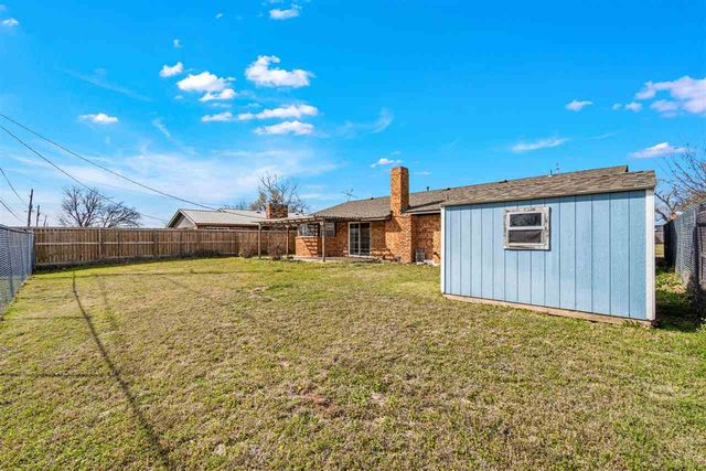 4715 SE Kincaid, Lawton, OK 73501