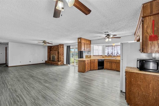 4715 SE Kincaid, Lawton, OK 73501