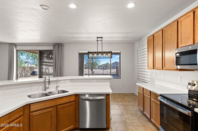 5617 W CARSON Road, Laveen, AZ 85339