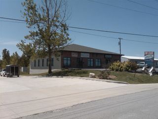 1204 Veterans Memorial Parkway E, Warrenton, MO 63380