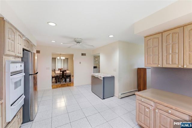 767 Kingsland Avenue, Ridgefield, NJ 07657