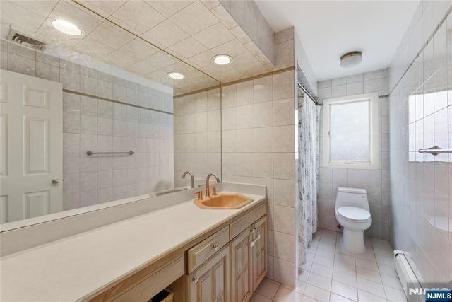 767 Kingsland Avenue, Ridgefield, NJ 07657