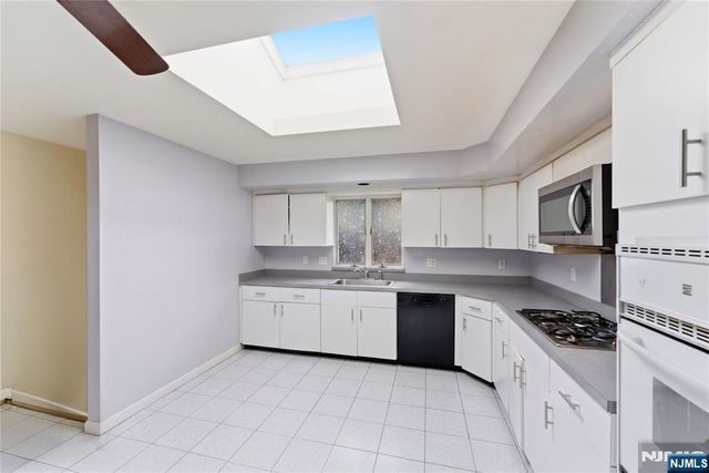 767 Kingsland Avenue, Ridgefield, NJ 07657