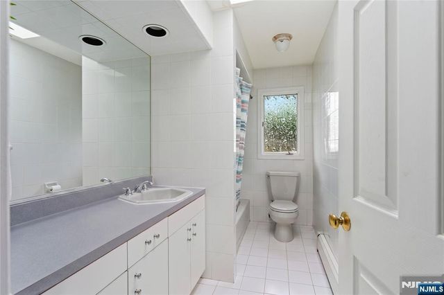 767 Kingsland Avenue, Ridgefield, NJ 07657