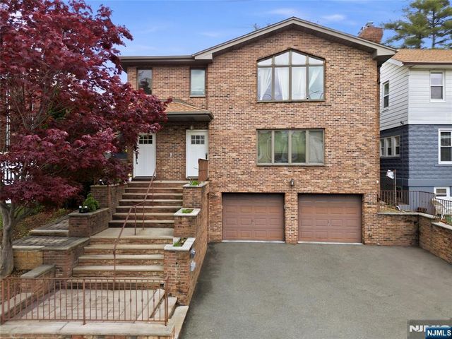 767 Kingsland Avenue, Ridgefield, NJ 07657