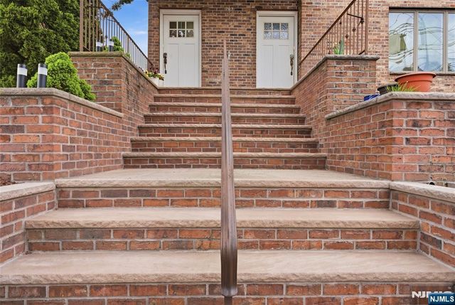 767 Kingsland Avenue, Ridgefield, NJ 07657