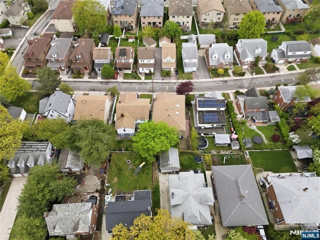767 Kingsland Avenue, Ridgefield, NJ 07657