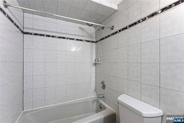 767 Kingsland Avenue, Ridgefield, NJ 07657