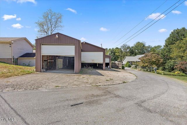 120 Presnell Drive, Johnson City, TN 37604