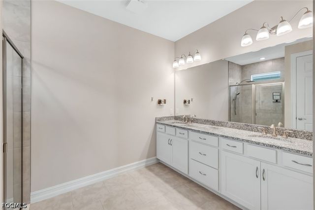 451 Spring Hill Lake LOOP, Cape Coral, FL 33993