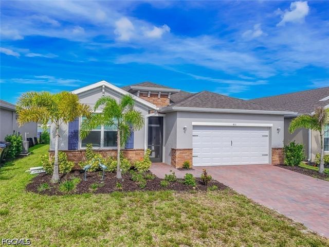 451 Spring Hill Lake LOOP, Cape Coral, FL 33993