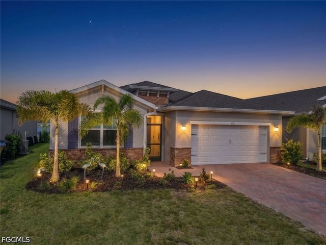 451 Spring Hill Lake LOOP, Cape Coral, FL 33993