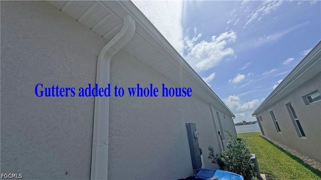 451 Spring Hill Lake LOOP, Cape Coral, FL 33993