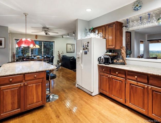 15 Eagle Rock Hill, Centerport, NY 11721