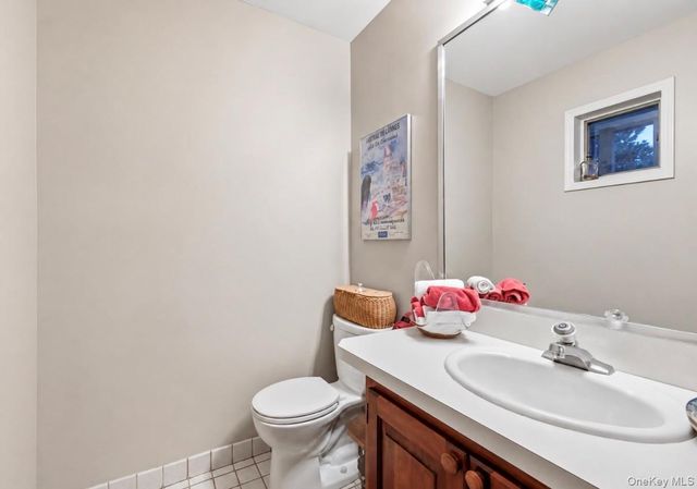 15 Eagle Rock Hill, Centerport, NY 11721