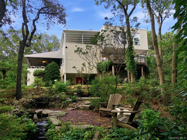 15 Eagle Rock Hill, Centerport, NY 11721
