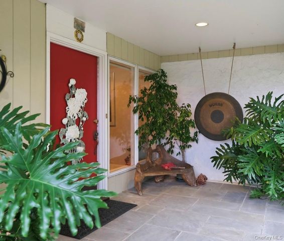 15 Eagle Rock Hill, Centerport, NY 11721