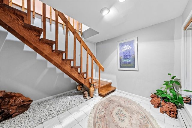 15 Eagle Rock Hill, Centerport, NY 11721