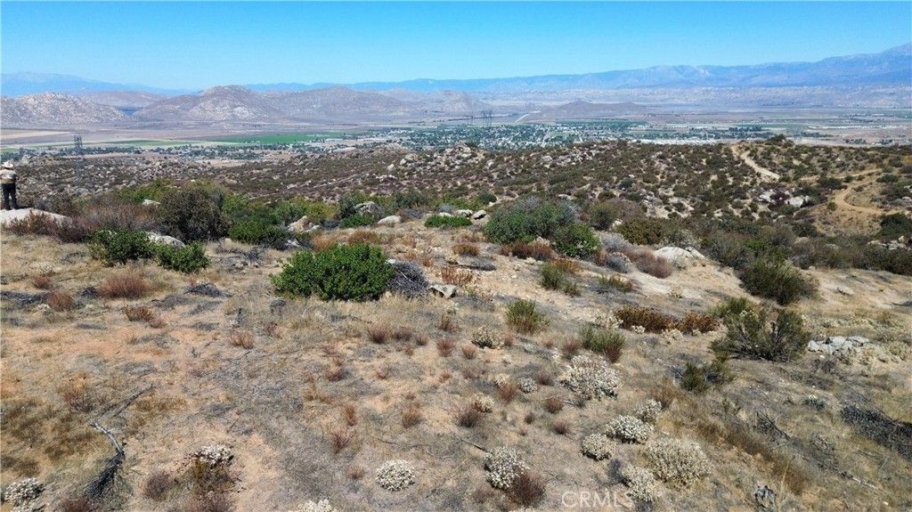 22990 Maclean Ranch, Homeland, CA 92548 — photo 2