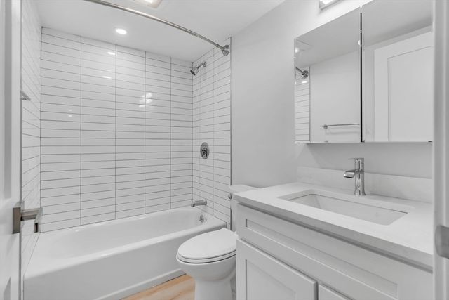 74 Ruthven G, Boston, MA 02121