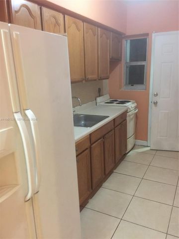 1020 SW 5th St 6, Miami, FL 33130