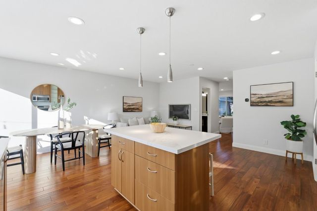 197 N Sunnyvale Avenue A, Sunnyvale, CA 94086