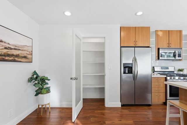 197 N Sunnyvale Avenue A, Sunnyvale, CA 94086