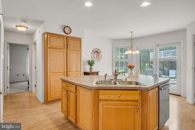 420 CLOVER ST, Etters, PA 17319
