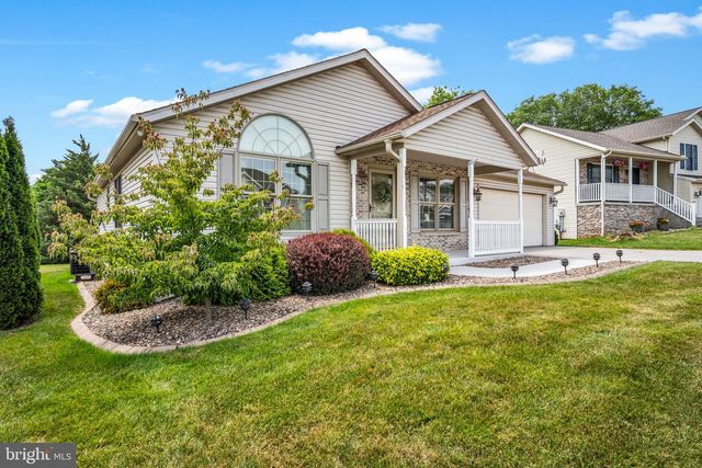 420 CLOVER ST, Etters, PA 17319