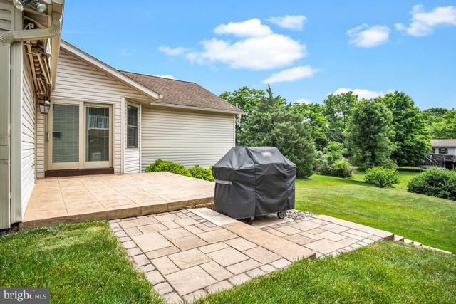 420 CLOVER ST, Etters, PA 17319