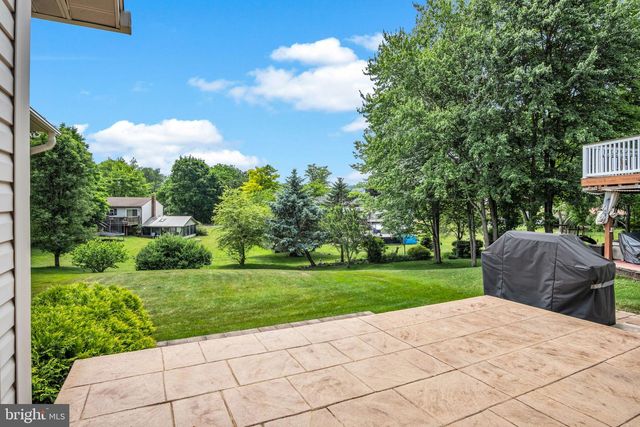420 CLOVER ST, Etters, PA 17319
