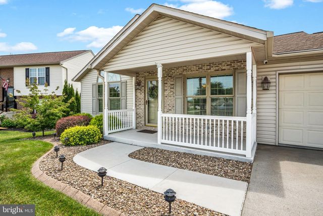 420 CLOVER ST, Etters, PA 17319