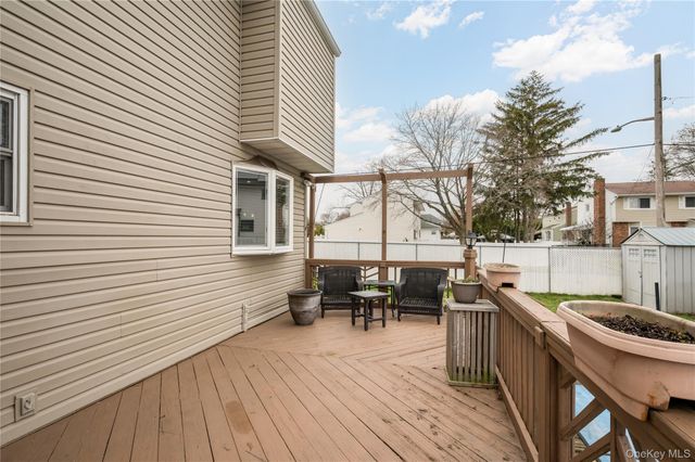 727 Outlook Avenue, West Babylon, NY 11704