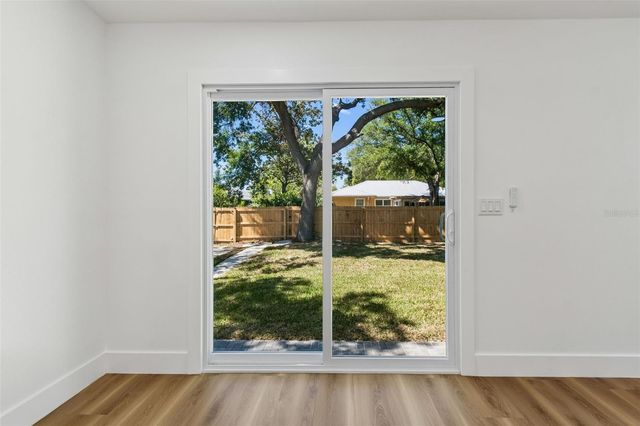 106 E FERN ST, Tampa, FL 33604