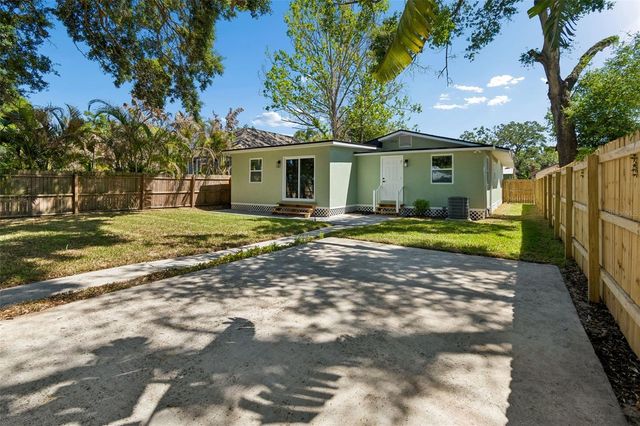 106 E FERN ST, Tampa, FL 33604