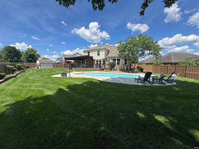 6100 Pebble Stone Drive, Evansville, IN 47715