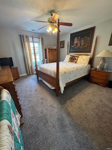 6100 Pebble Stone Drive, Evansville, IN 47715
